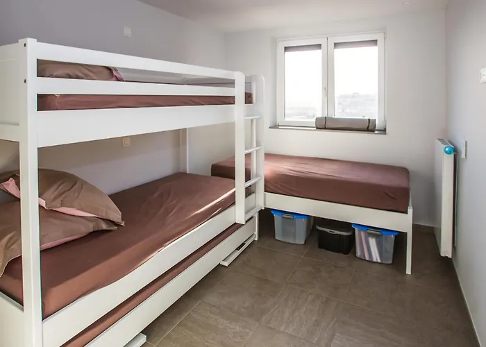 Les Amiraux - 0701 + Box 2 Appartement